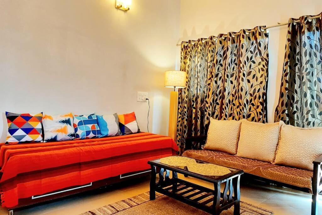Joy Cottages - Premium Chalets, Vacation Home Rentals Karjat Ngoại thất bức ảnh